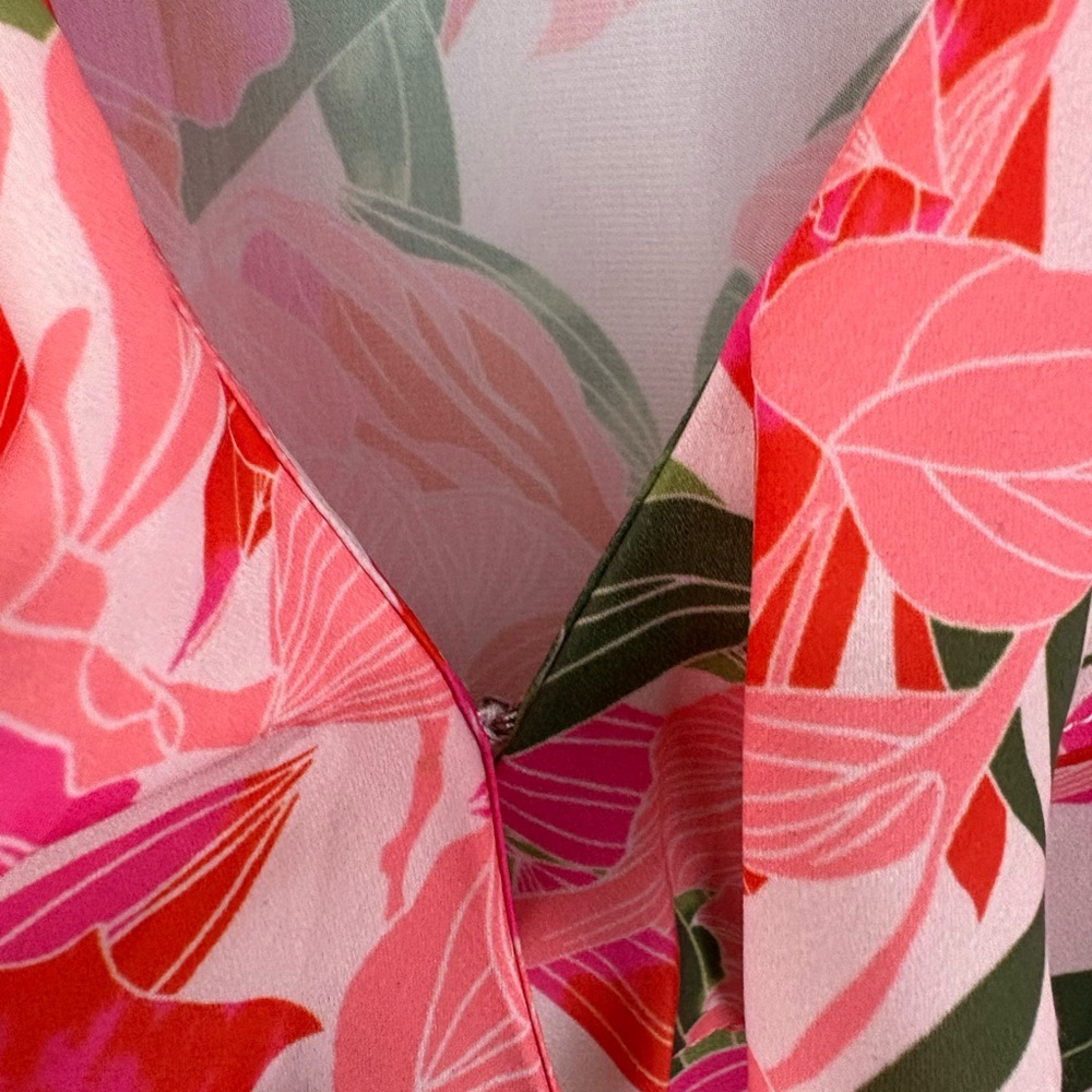 Ava & Aiden Floral Wrap Ruffle Collar Blouse
Pink Medium Vibrant - Picture 6 of 12